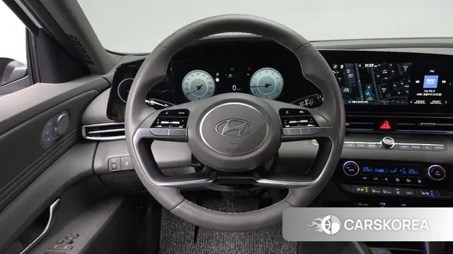 Hyundai The New Avante (CN7) 2023 Белый из Кореи, фото 3