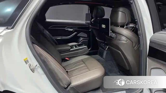 Audi A8 (D5) 2023 Белый из Кореи, фото 3