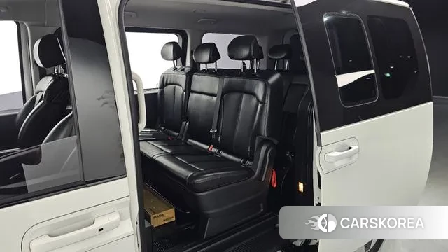 Hyundai Staria 2021 Белый из Кореи, фото 3