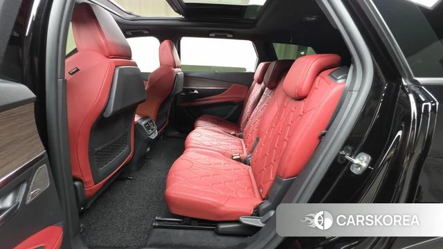 Peugeot 5008 second generation 2023 Черный из Кореи, фото 3