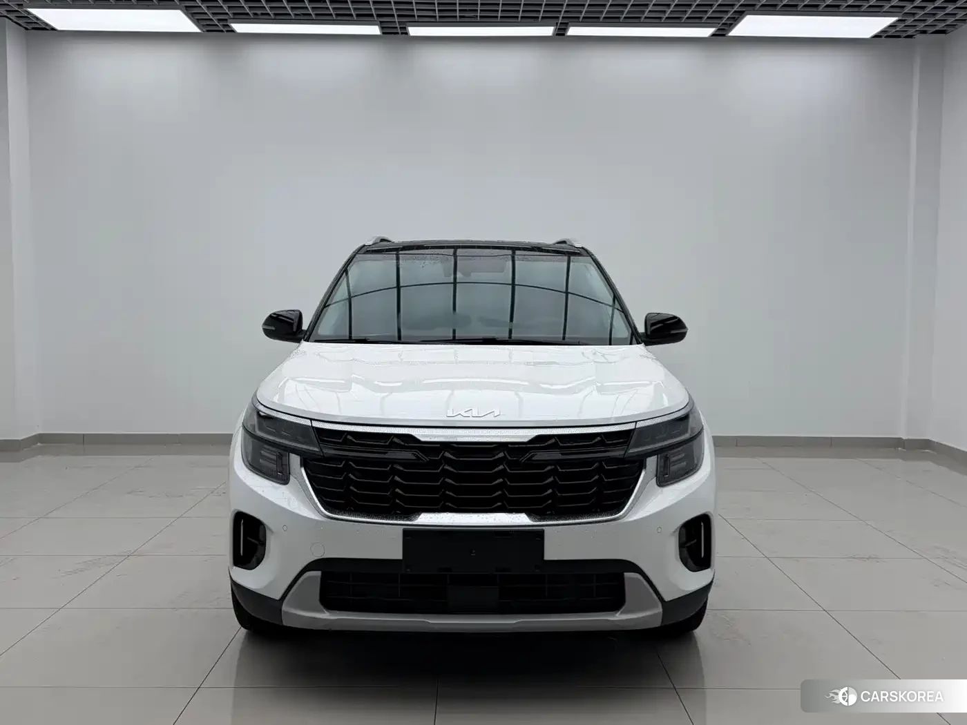 Kia Seltos 2023 Белый из Китая, фото 4