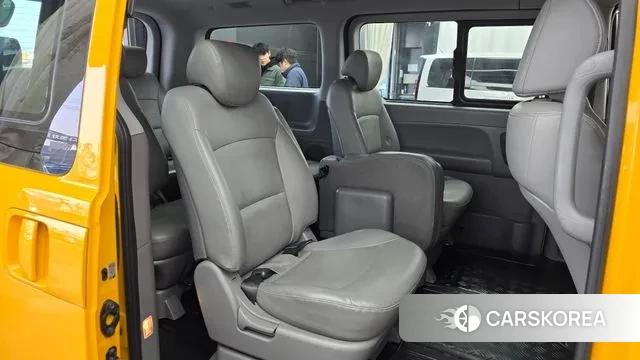 Hyundai The New Grand Starex 2018 Желтый из Кореи, фото 3