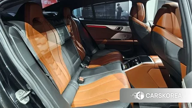 BMW 8 Series (G15) 2022 Черный из Кореи, фото 3