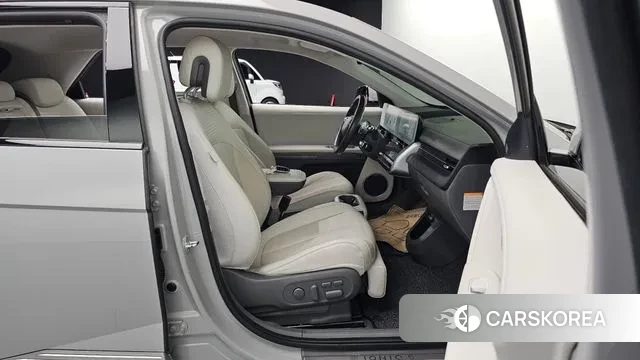 Hyundai Ionic 5 2021 Серебристо-серый из Кореи, фото 3