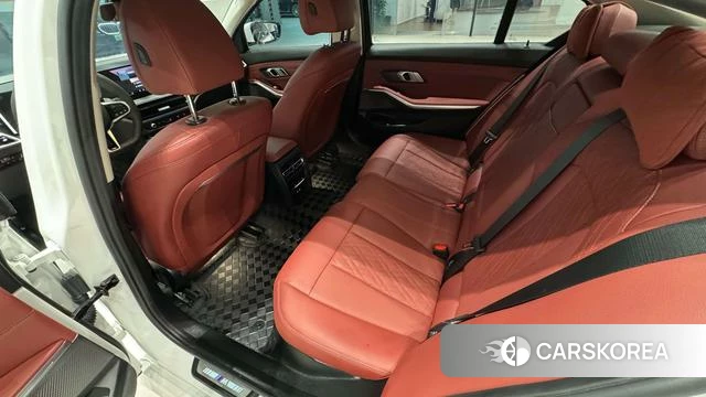 BMW 3 series 2025 Белый из Китая, фото 3
