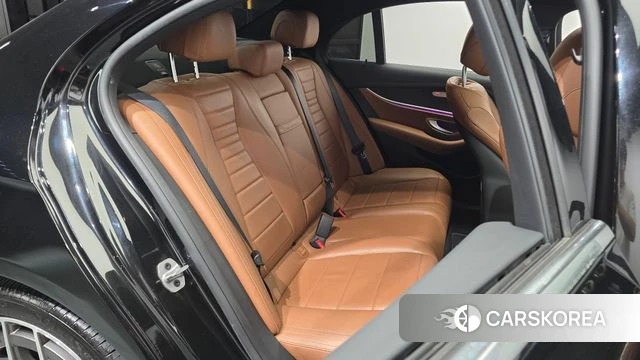 Mercedes-Benz E-Class W213 2021 Черный из Кореи, фото 3