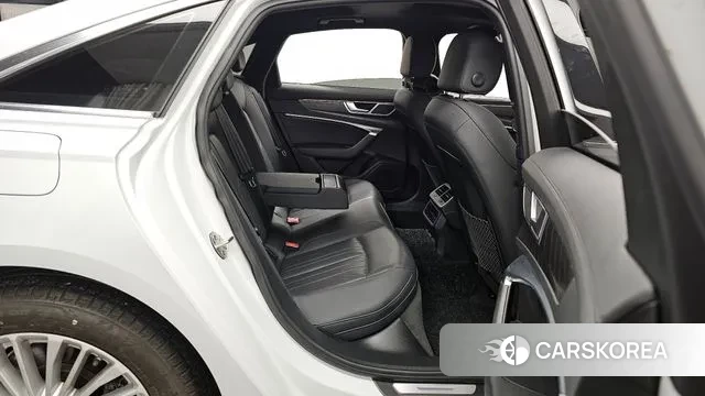 Audi A6 (C8) 2021 Белый из Кореи, фото 3