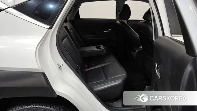 Hyundai Kona (SX2) 2023 Белый из Кореи, фото 3