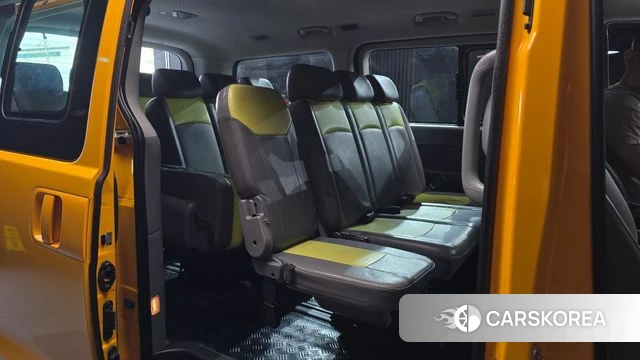 Hyundai The New Grand Starex 2018 Желтый из Кореи, фото 3