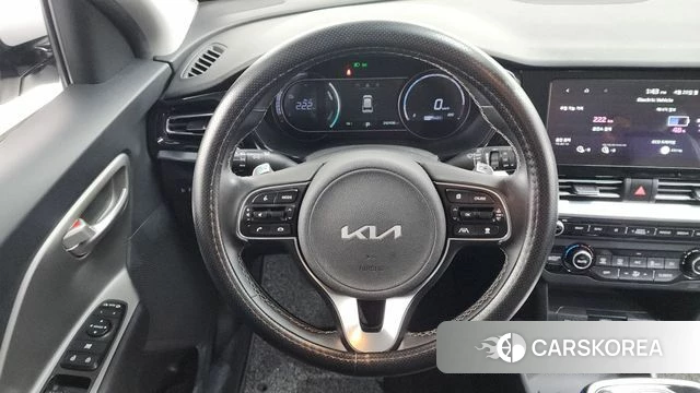 Kia Niro Plus 2022 Серебряный из Кореи, фото 3