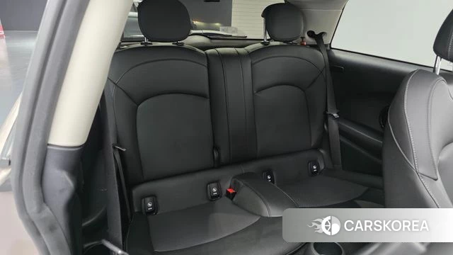 Mini Cooper 2023 Песочный из Кореи, фото 3