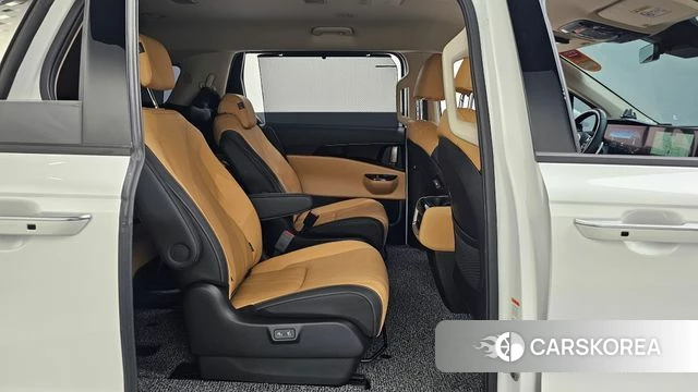 Kia Carnival 4th generation 2023 Белый из Кореи, фото 3