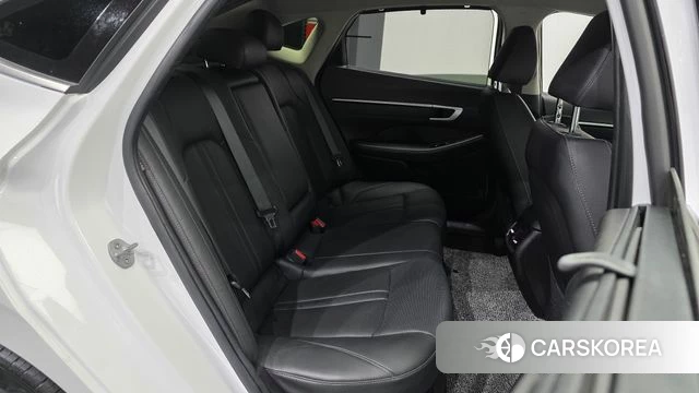 Hyundai Sonata D Edge Hybrid (DN8) 2024 Белый из Кореи, фото 3
