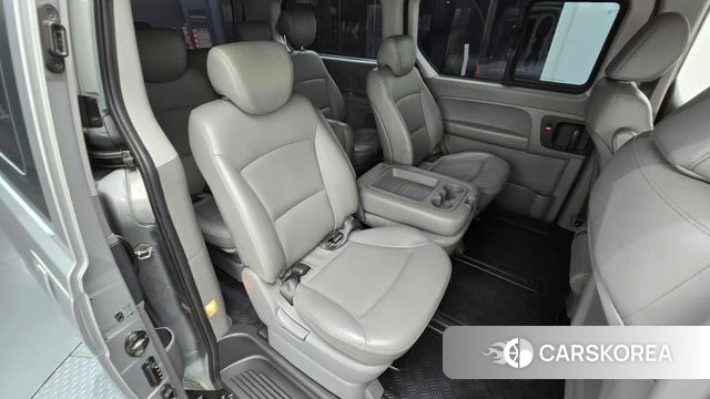 Hyundai The New Grand Starex 2018 Серебристо-серый из Кореи, фото 3