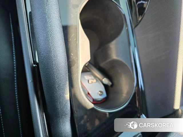 Hyundai Avante (CN7) 2022 Серебристо-серый из Кореи, фото 3