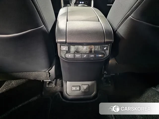 Toyota Highlander 4th Generation 2023 Серебряный из Кореи, фото 3