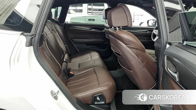 BMW 6 Series GT (G32) 2023 Белый из Кореи, фото 3