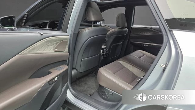 Lexus RX350h 5th generation 2023 Серебряный из Кореи, фото 3