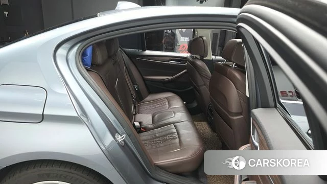 BMW 5 Series (G30) 2019 Серый из Кореи, фото 3