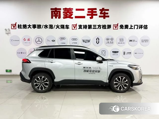 Toyota Fenglanda 2023 Серебристо-серый из Китая, фото 3
