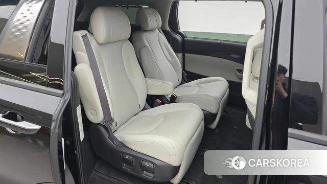 Kia Carnival 4th generation 2023 Черный из Кореи, фото 3