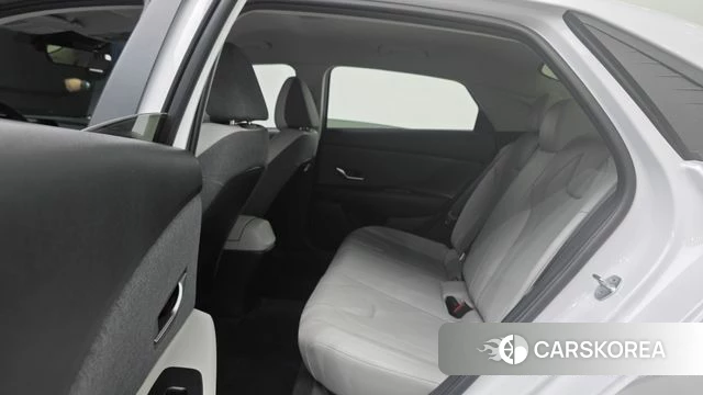 Hyundai Avante (CN7) 2021 Черный из Кореи, фото 3