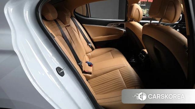 Genesis The New G70 2022 Серебряный из Кореи, фото 3