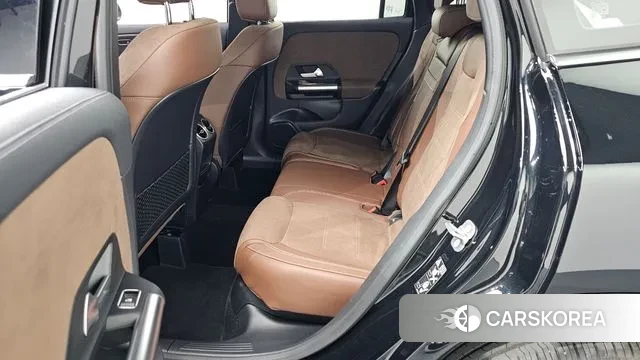 Mercedes-Benz GLA - Class H247 2025 Черный из Кореи, фото 3