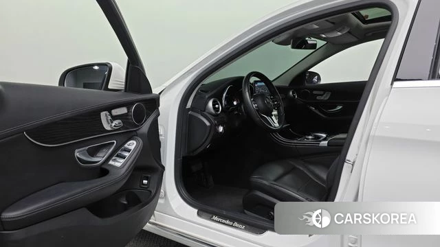 Mercedes-Benz C-Class W205 2019 Белый из Кореи, фото 3