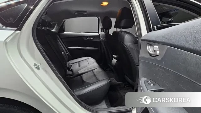 Kia Come New K3 2021 Белый из Кореи, фото 3