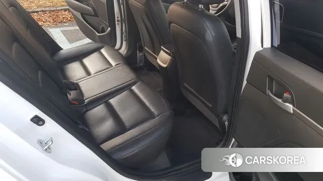 Hyundai Avante AD 2018 Белый из Кореи, фото 3