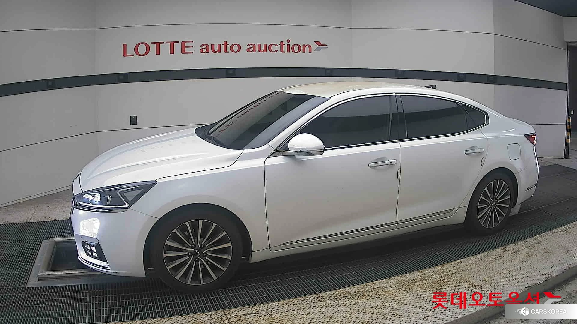 Kia K7 2018 Белый из Кореи, фото 3