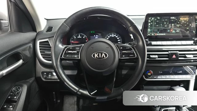 Kia Seltos 2020 Серебристо-серый из Кореи, фото 3