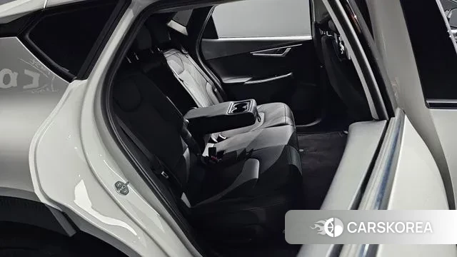 Kia EV6 2022 Белый из Кореи, фото 3