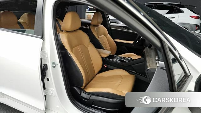 Kia K5 3rd generation 2021 Белый из Кореи, фото 3