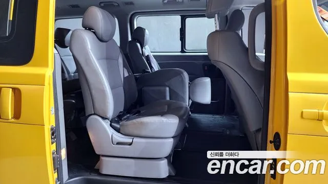 Hyundai The New Grand Starex 2021 Желтый из Кореи, фото 3