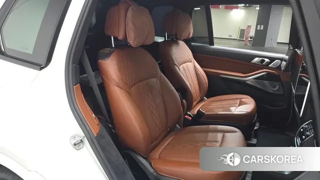 BMW X7 (G07) 2022 Белый из Кореи, фото 3