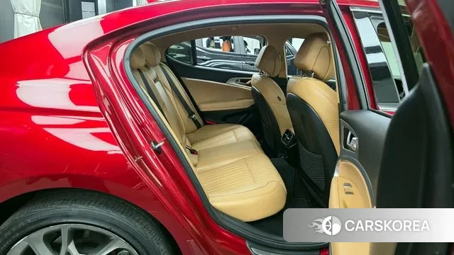 Genesis The New G70 2021 Красный из Кореи, фото 3