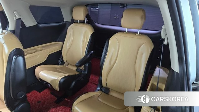 Kia Carnival 4th generation 2023 Белый из Кореи, фото 3