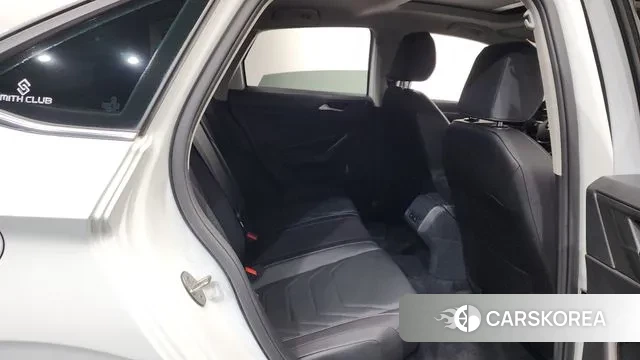 Volkswagen 7th Generation of Jetta 2021 Белый из Кореи, фото 3