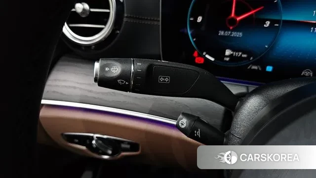 Mercedes-Benz E-Class W213 2023 Серый из Кореи, фото 3