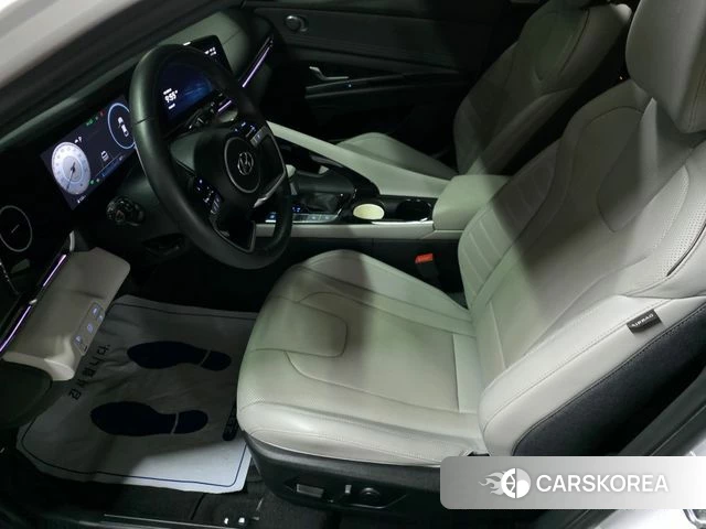 Hyundai Avante Hybrid (CN7) 2021 Белый из Кореи, фото 3