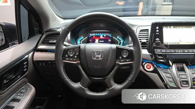 Honda Odyssey 2023 Серый из Кореи, фото 3