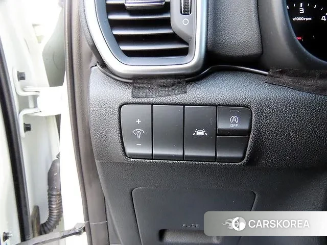 Kia Sportage The Bold 2021 Белый из Кореи, фото 3