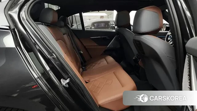 BMW 5 Series (G60) 2024 Серый из Кореи, фото 3