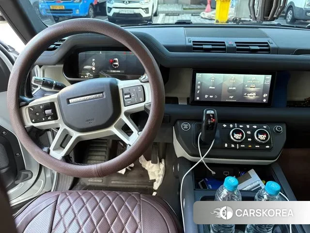 Land Rover Defender (L663) 2021 Серебряный из Кореи, фото 3