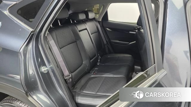 Kia Seltos 2021 Серый из Кореи, фото 3