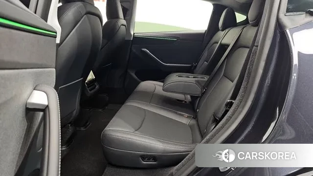 Tesla Model Y 2025 Серый из Кореи, фото 3