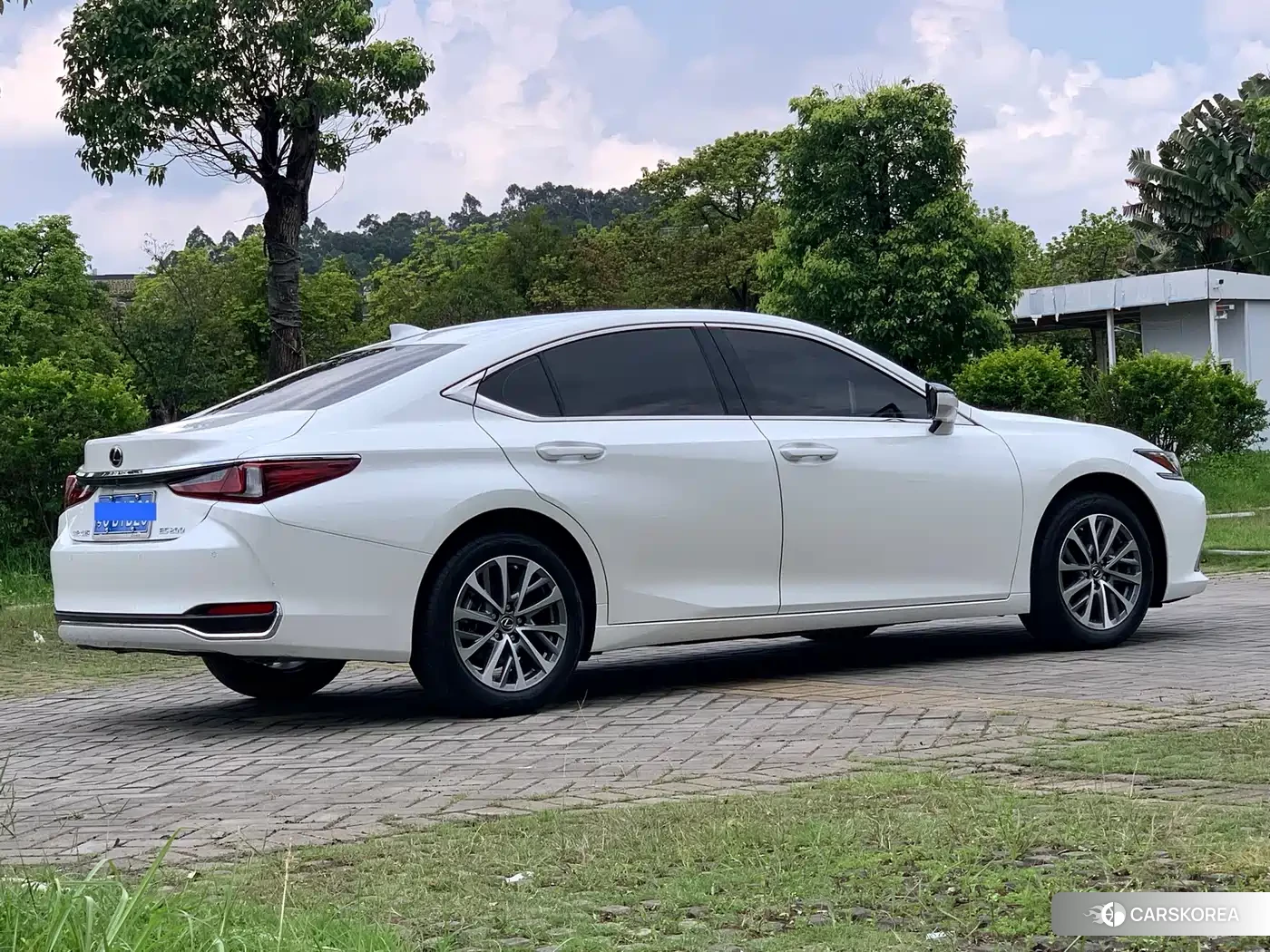 Lexus ES 2024 Белый из Китая, фото 3