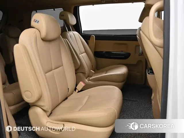 Kia The New Carnival 2018 Белый из Кореи, фото 3